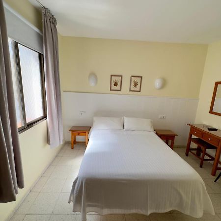 Hotel Cabello Torremolinos Exterior photo